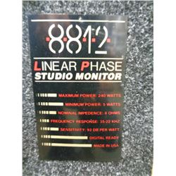 8812 linear phase studio monitor