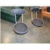 Image 1 : 2 SMALL FOLDING STOOLS