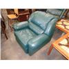 Image 1 : GREEN LEATHER RECLINER
