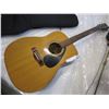 Image 1 : YAMAHA F-350 ACOUSTIC GUITAR