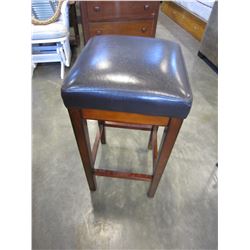 LEATHER BAR STOOL