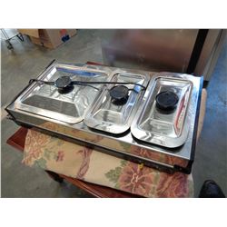 WESTBEND CHAFING DISH WITH 3 COMPARTMENTS