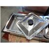 Image 2 : WESTBEND CHAFING DISH WITH 3 COMPARTMENTS
