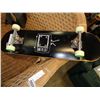 Image 1 : WKND SKATEBOARD
