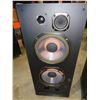 Image 3 : PAIR OF LARGE SHARP CP-7700 SPEAKERS & SHARP 7700CD SYSTEM
