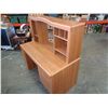 Image 2 : OAK DESK WITH HUTCH