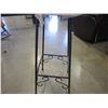 Image 4 : 2 STOOLS - 1 REBAR AND 1 METAL