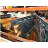 Image 3 : 2 LARGE EASTERN ROOM DIVIDERS