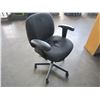 Image 3 : 2 ROLLING OFFICE CHAIRS