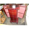Image 3 : MAHOGANY FINISH QUEEN ANNE STYLE STAND UP JEWELRY STAND