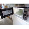 Image 2 : PANASONIC THE GENIUS STAINLESS STEEL MICROWAVE INVERTER