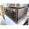Image 3 : PANASONIC THE GENIUS STAINLESS STEEL MICROWAVE INVERTER