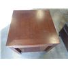 Image 2 : MODERN ENDTABLE