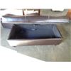 Image 3 : 4 x 2FT LEATHER STORAGE BENCH
