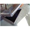 Image 4 : 4 x 2FT LEATHER STORAGE BENCH