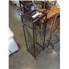 Image 2 : 4FT TALL METAL GARDEN PLATER AND 2FT TALL PLANTER