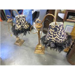 PAIR OF GOOSENECK FEATHERED LAMPS