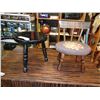 Image 1 : 2 VINTAGE MILKING STOOLS