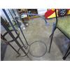 Image 2 : GREEN METAL SIGN HOLDER AND METAL PLANT STAND