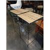 Image 2 : 2 WICKER TOP WIRE SHELVES