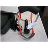 Image 3 : WINCHESTER 10-30 x 25 BINOCULARS AND SLING SHOT W/ TARGET