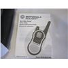 Image 3 : 3 MOTOROLA WALKIE TALKIES W/ CHARGER
