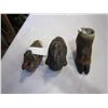 Image 1 : 2 DUCK FIGURES AND ANIMAL HOOF ASHTRAY