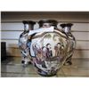 Image 1 : 3 CHINESE VASES
