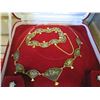 Image 2 : VINTAGE EASTERN ENGRAVED FAN NECKLACE AND MATCHING BRACELET