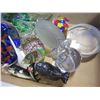 Image 2 : LOT OF ART GLASS PAPER WEIGHTS AND FIGURES