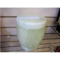 GREEN ONYX LIDDED URN