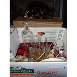 2 BOXES OF CHRISTMAS DECOR ITEMS