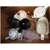 Image 2 : LOT OF COFFEE AND TEAPOTS, AND CUPS AND SAUCERS
