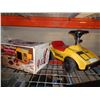 Image 1 : VINTAGE TONKA RIDE ON AND VINTAGE EASYBAKE OVEN
