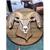 Image 1 : Bighorn Wood Carving