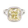 Image 2 : 6.02 ctw Fancy Intense Yellow Diamond and White Diamond Ring - Platinum