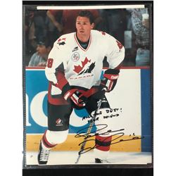 TREVOR LINDEN SIGNED 8 X 10 HOCKEY PHOTO (TEAM CANADA)