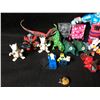 Image 2 : TOY FIGURES LOT