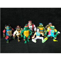 TEENAGE MUTANT NINJA TURTLES FIGURES LOT