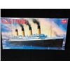 Image 1 : T & V (R.M.S. TITANIC) 1:550 SCALE UNBUILT IN BOX