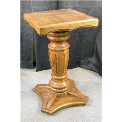 Solid Oak Stand   Nice for a Slot Machine  31"x18