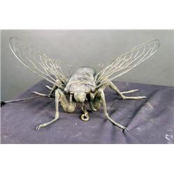 Wall-mounted Lamp in the shape of a Bee