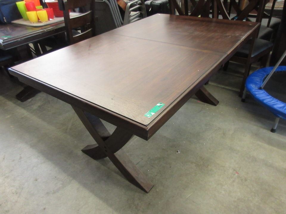 New Bayside Dining Table with Pop Up Leaf