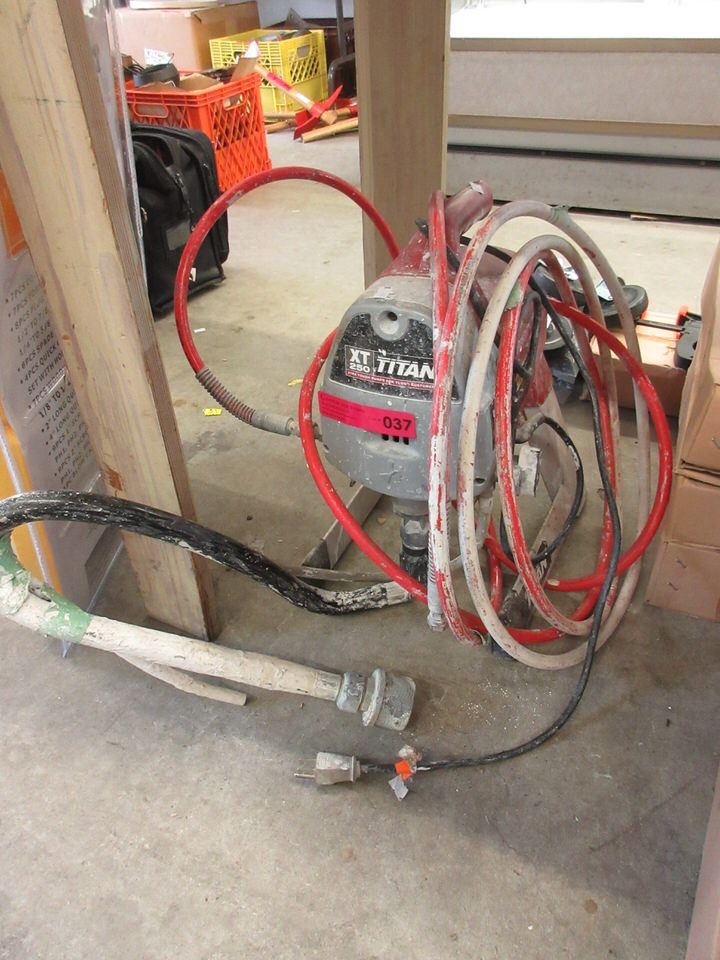 Titan XT250 Paint Sprayer