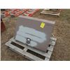 Image 1 : Montezuma tool box w/tools