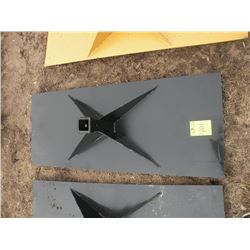 Receiver hitch for skidloader -New