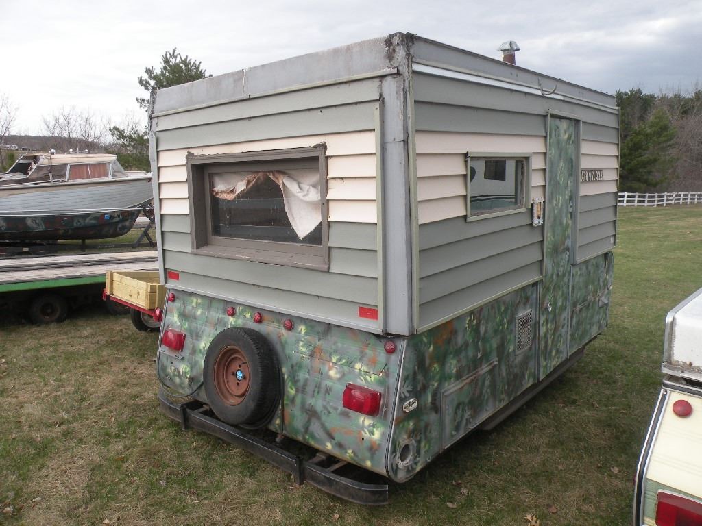 2000 Homemade trailer fishhouse