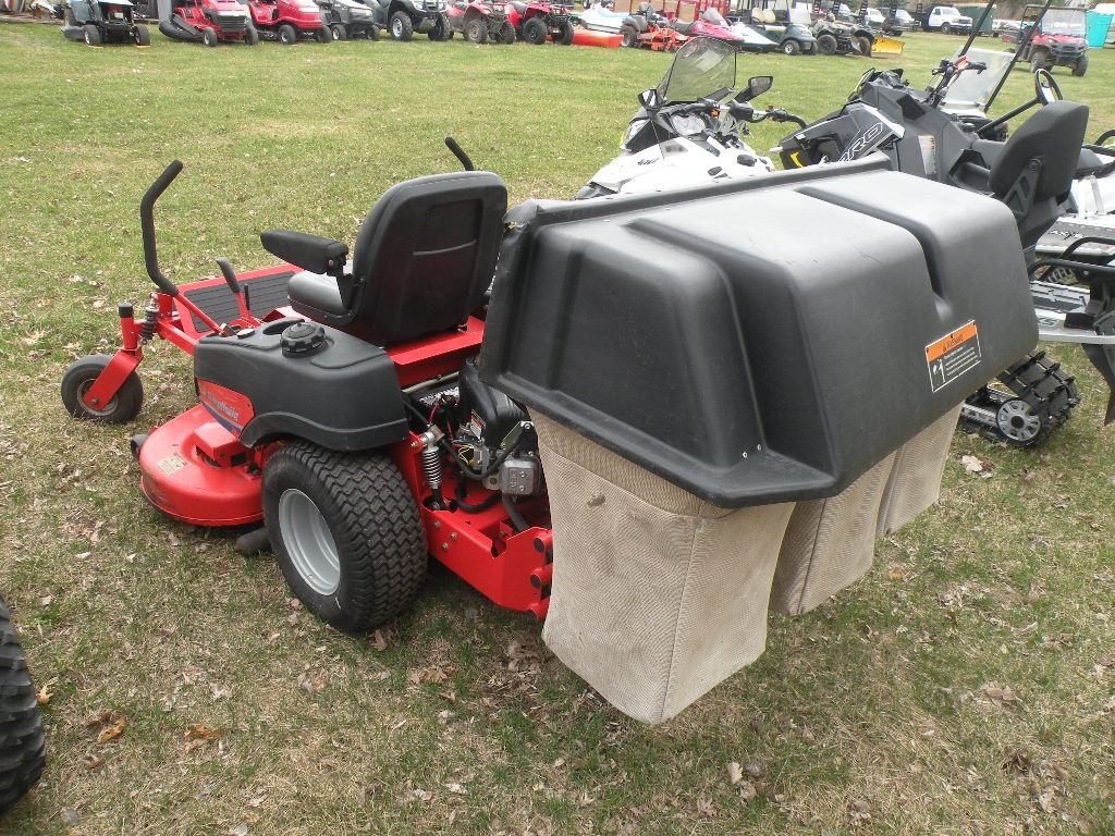 Simplicity Bagger Simplicity zero turn w/power flow bagger
