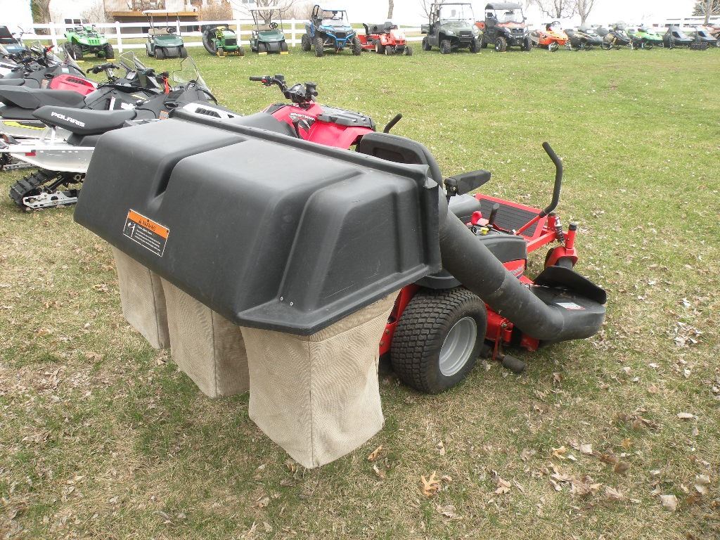 Simplicity Bagger Simplicity zero turn w/power flow bagger