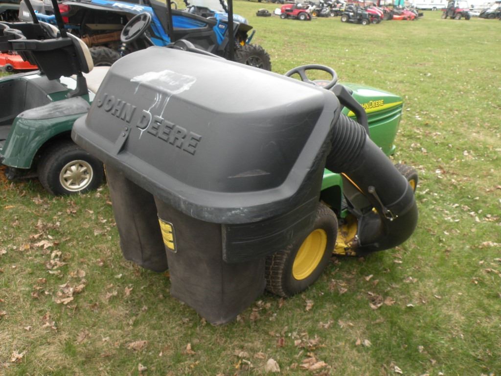 John Deere LX280 w/bagger, mulcher & cover SNM0L280A104226